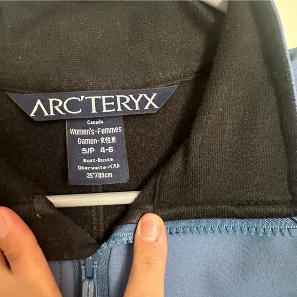 Arc'teryx Blue Softshell Jacket - Picture 4 of 4